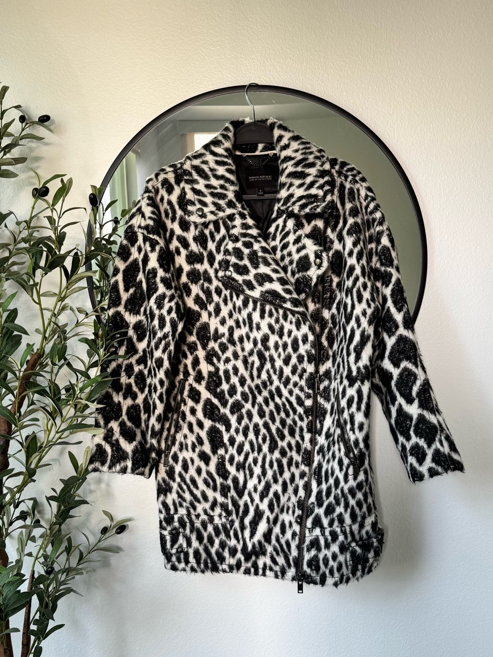 Banana Republic Black & White Leopard Print Wool Blend Coat, Women’s S